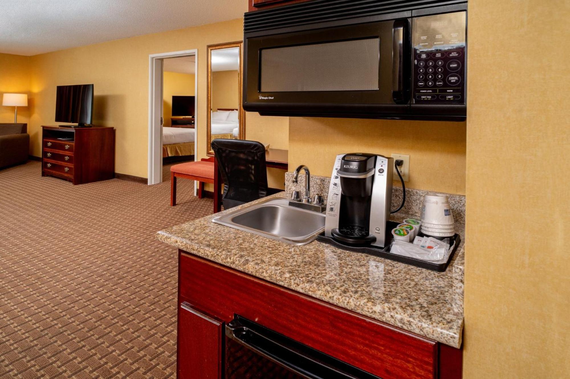 Holiday Inn Express And Suites Hazard By Ihg Zewnętrze zdjęcie